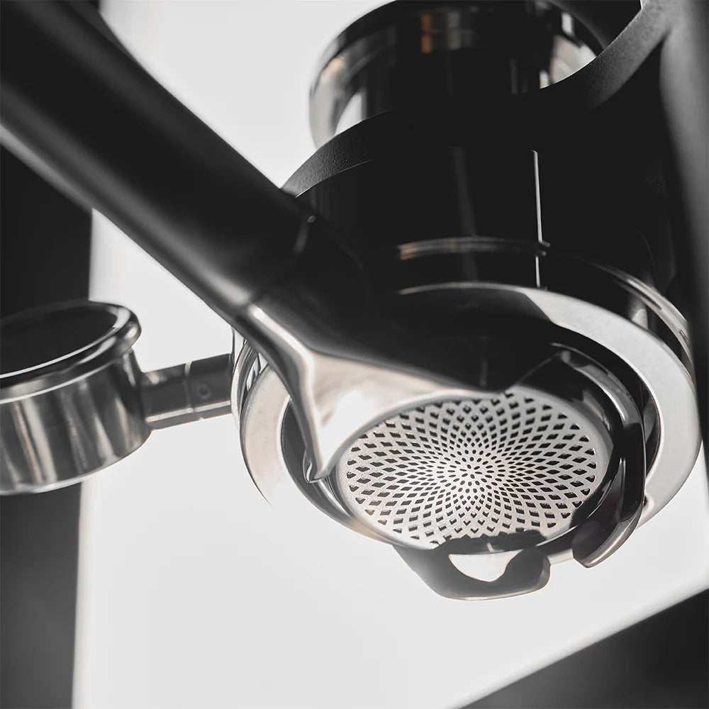 IKAPE Flat-bottom Bottomless Portafilter with Precision Basket - KKLUO